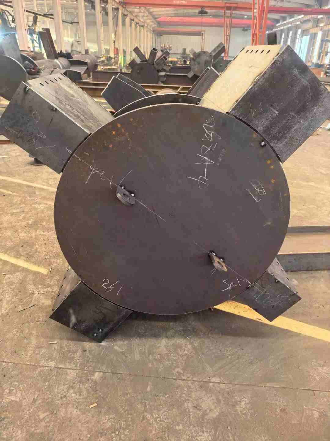 Kolom Struktur Baja Tabung Melingkar